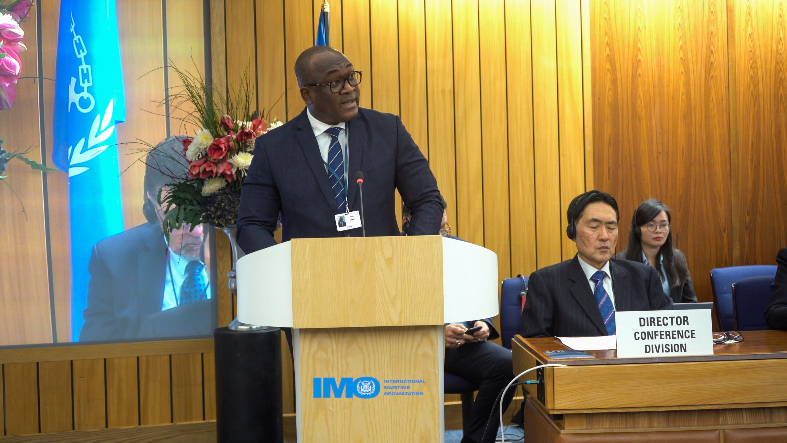 Youth-Ambassadors-at-Parliament-2-scaled.jpg